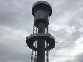 Removal of leading deck to allow platform to climb
